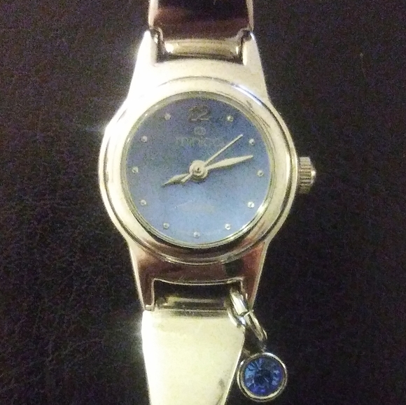 Elegant Minicci Ladies Stainless Watch. EUC main image 4